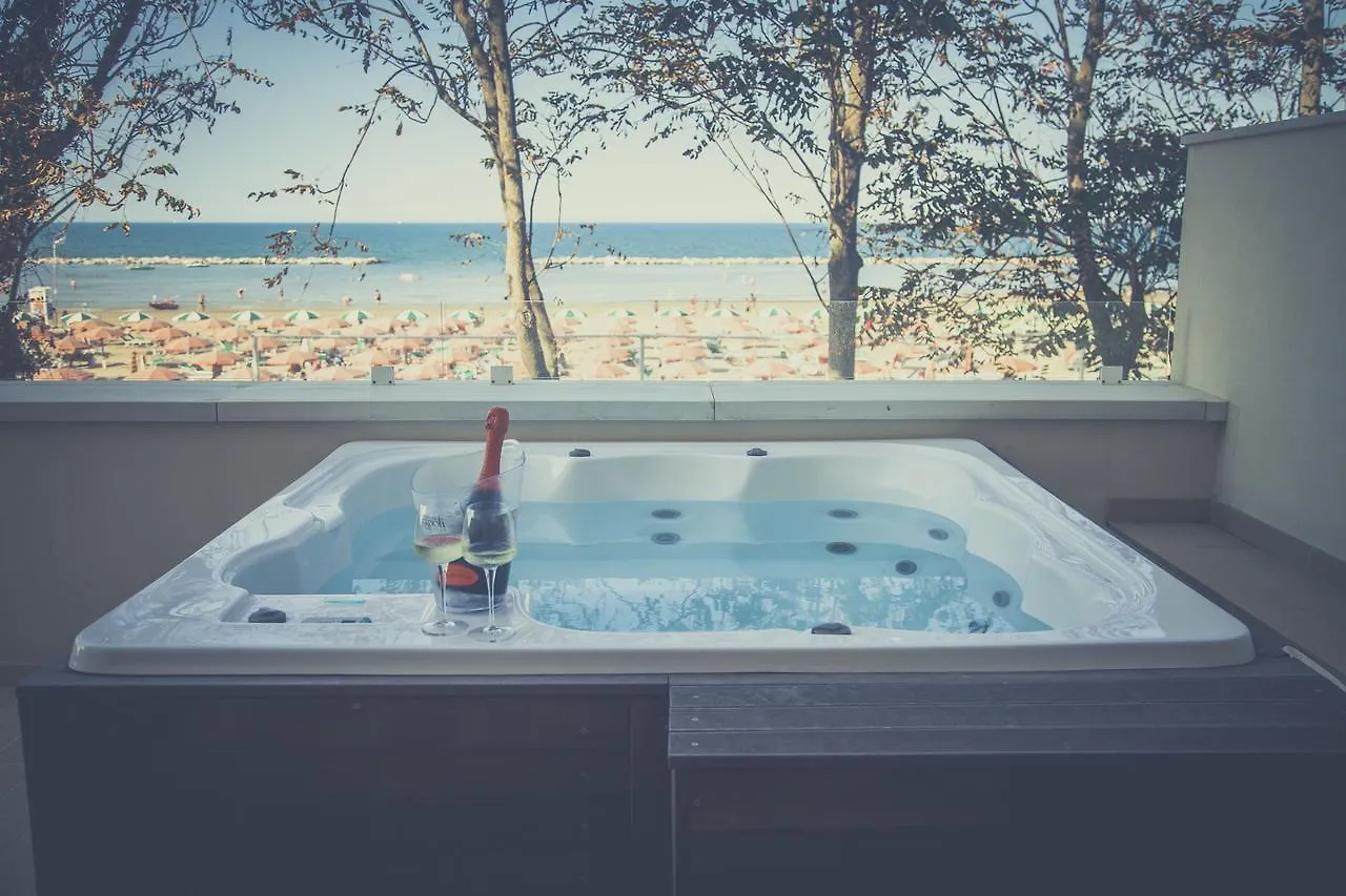 Marina Beach Suite Hotel  Римини